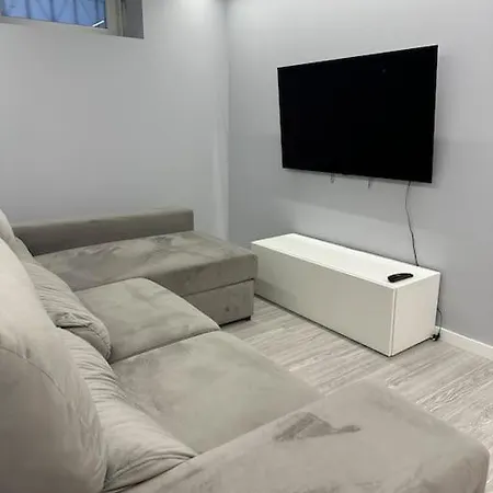 Duplex Com Jacuzzi Em Olival Basto Lisbon