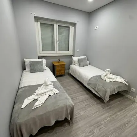 Duplex Com Jacuzzi Em Olival Basto Apartment Lisbon