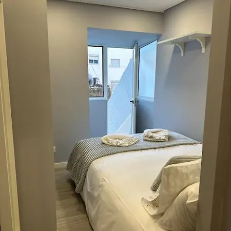 Duplex Com Jacuzzi Em Olival Basto Lisboa