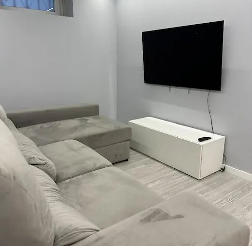 Duplex Com Jacuzzi Em Olival Basto Lissabon