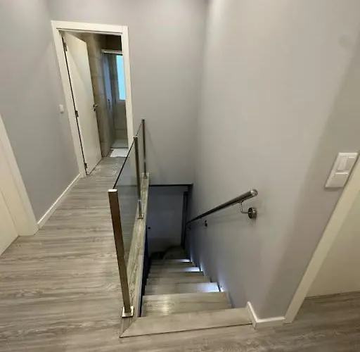 Duplex Com Jacuzzi Em Olival Basto *