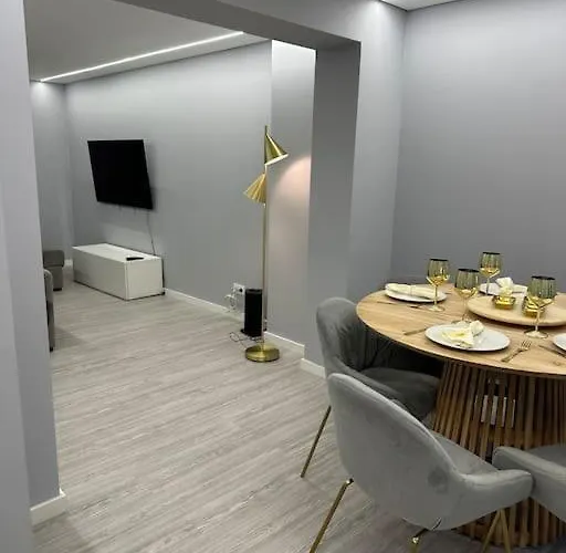 Duplex Com Jacuzzi Em Olival Basto Appartement Lissabon