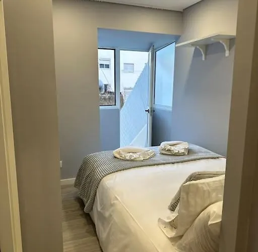 Duplex Com Jacuzzi Em Olival Basto Lissabon