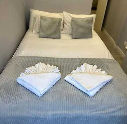 Duplex Com Jacuzzi Em Olival Basto Appartement Lissabon