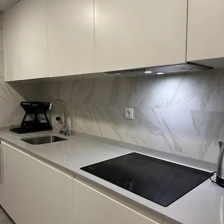 Duplex Com Jacuzzi Em Olival Basto شقة