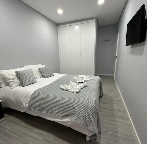Duplex Com Jacuzzi Em Olival Basto Daire *